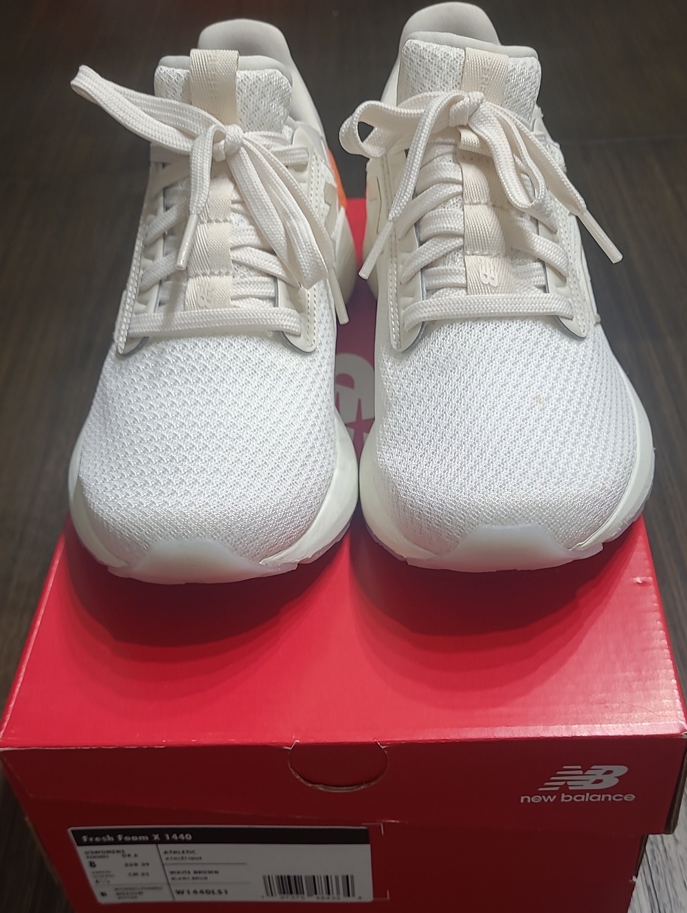 New Balance Womens Cream/White Lightweight Knit Sneakers